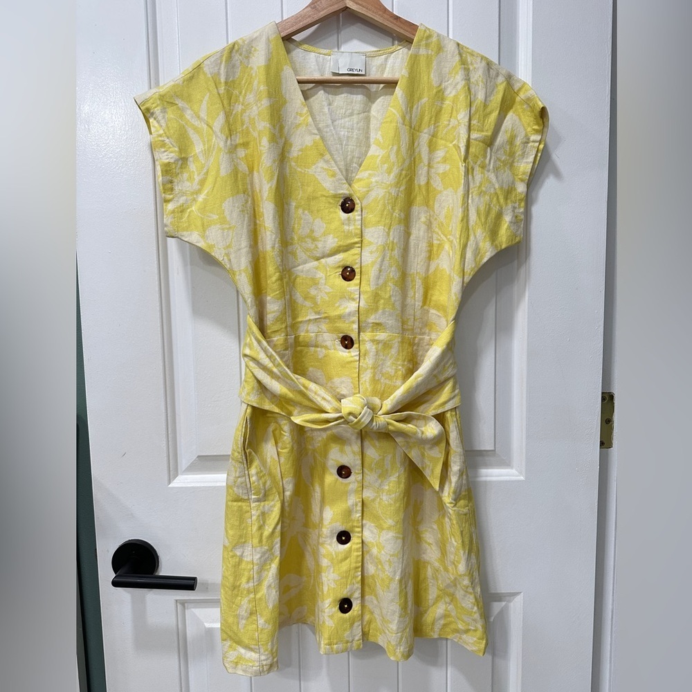 NWOT Greylin Linen-blended Yellow Floral Short Sleeve Dresss